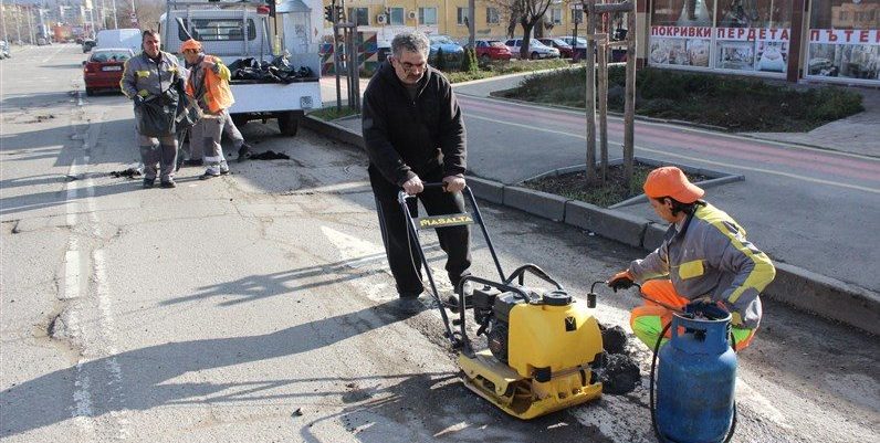 А така – през март 2017 година.